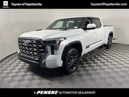2022 Toyota Tundra Hybrid Platinum Truck CrewMax