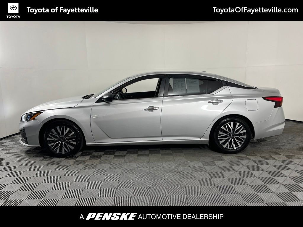 Used 2024 Nissan Altima 2.5 SV Sedan