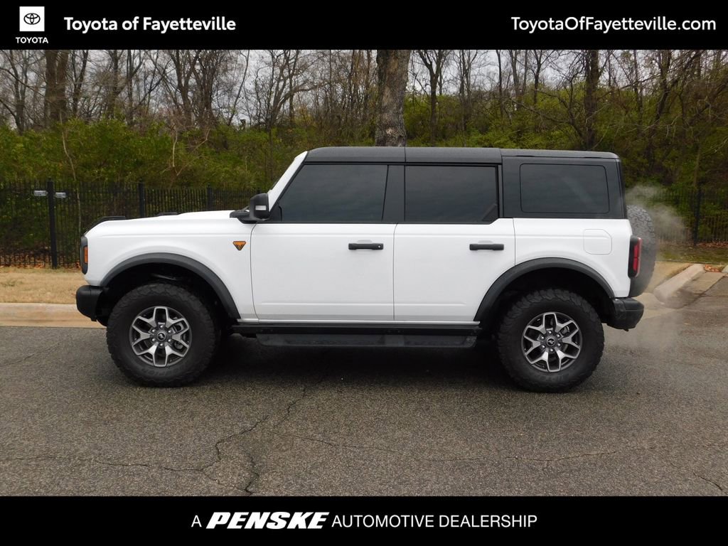 2025 Ford Bronco Badlands photo 2