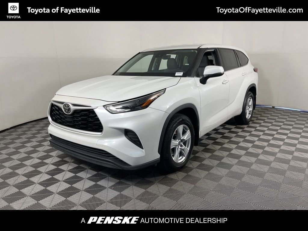 2022 Toyota Highlander L's photo