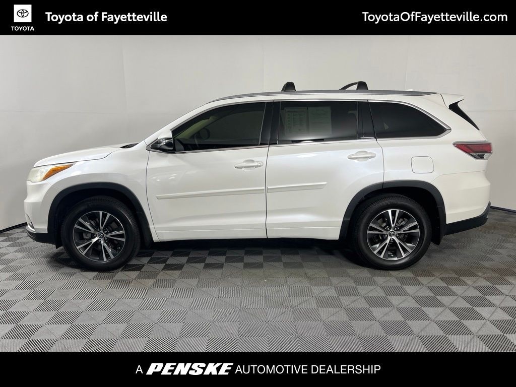 Used 2016 Toyota Highlander XLE V6 SUV