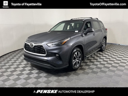 Certified Pre-Owned 2023 Toyota Highlander XLE SUV All-Wheel Drive 2023 Toyota Highlander XLE SUV