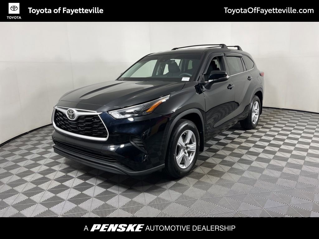2022 Toyota Highlander L's photo