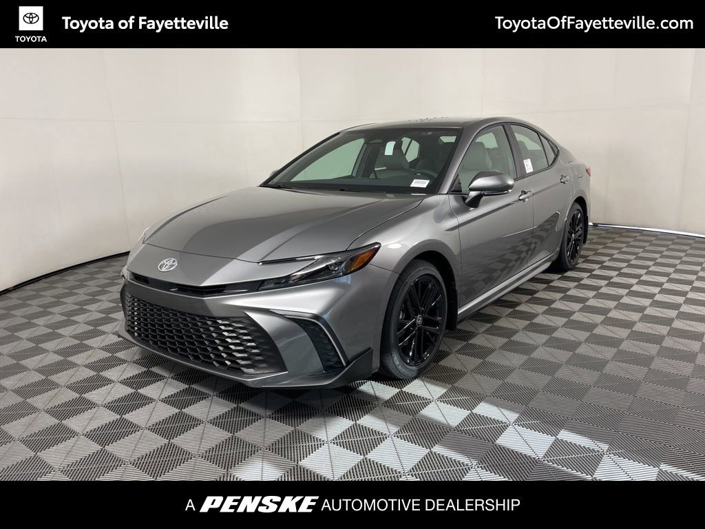 2026 Toyota Camry SE's photo