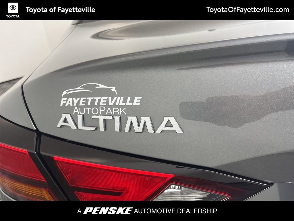 Used 2022 Nissan Altima 2.5 SV Sedan