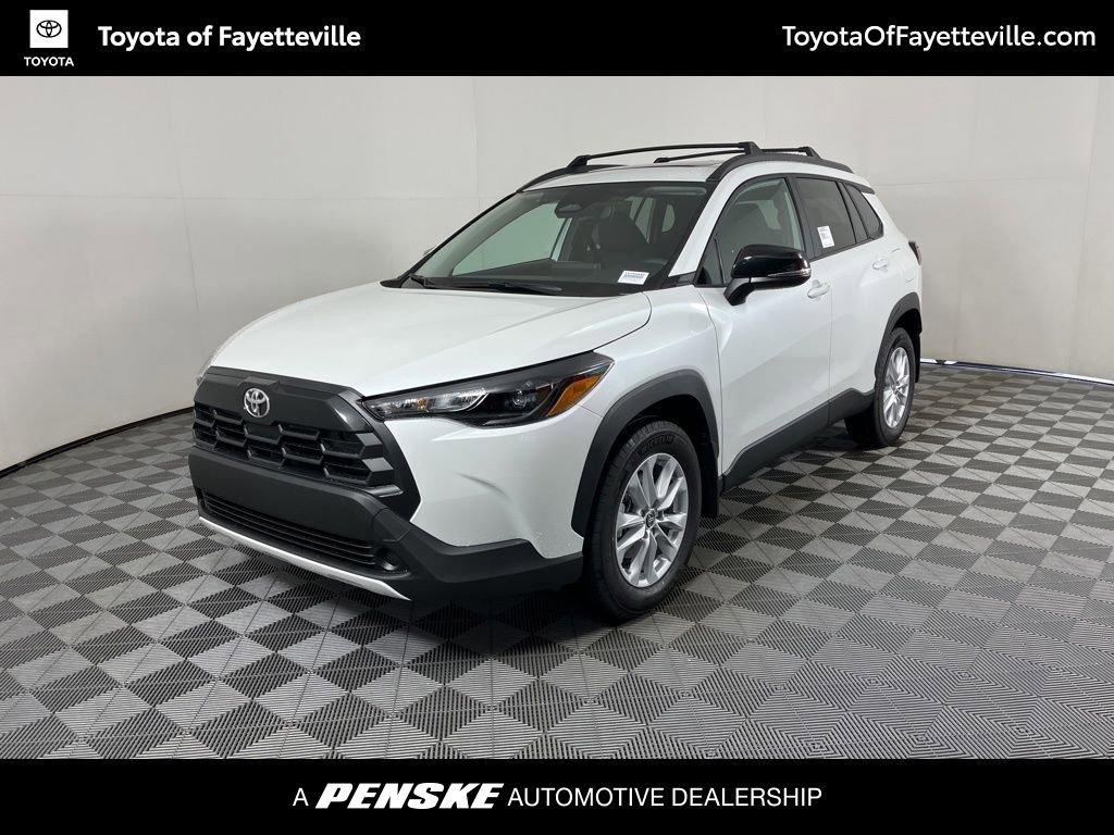 2026 Toyota Corolla Cross LE's photo