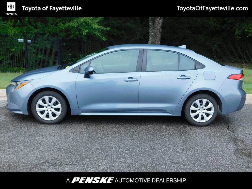 Used 2023 Toyota Corolla LE with VIN 5YFB4MDE0PP058989 for sale in Northfield, Minnesota