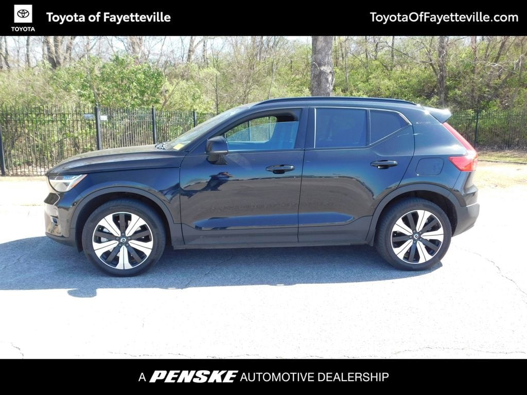 Used 2023 Volvo XC40 Plus with VIN YV4ED3UL0P2037464 for sale in Fayetteville, AR
