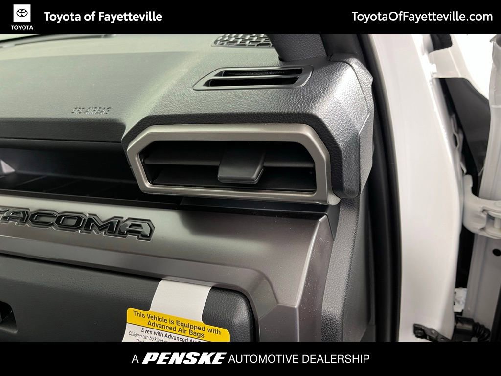2026 Toyota Tacoma SR5 - Photo 11