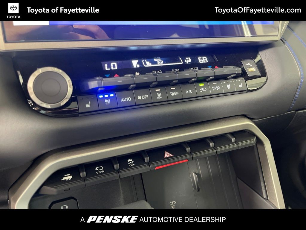 2026 Toyota Sequoia Platinum - Photo 30