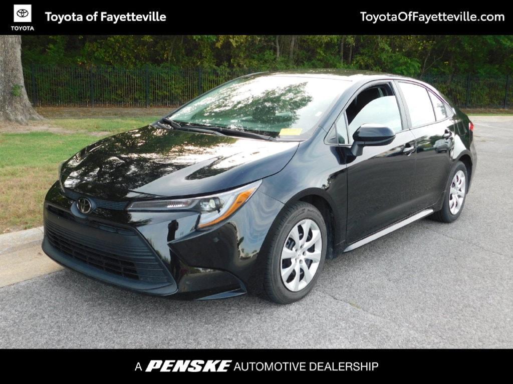 Used 2025 Toyota Corolla LE Sedan