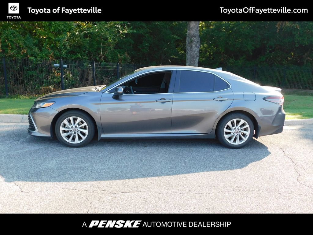 2023 Toyota Camry LE photo 2