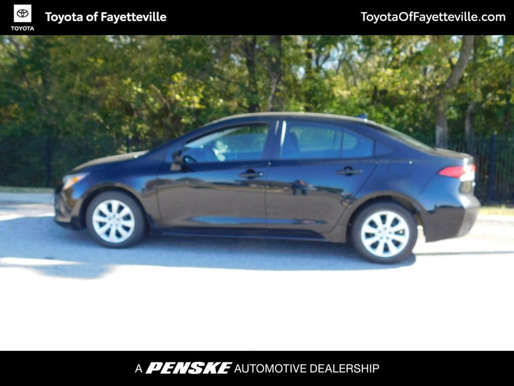 Used 2024 Toyota Corolla LE with VIN 5YFB4MDE1RP106907 for sale in Northfield, Minnesota