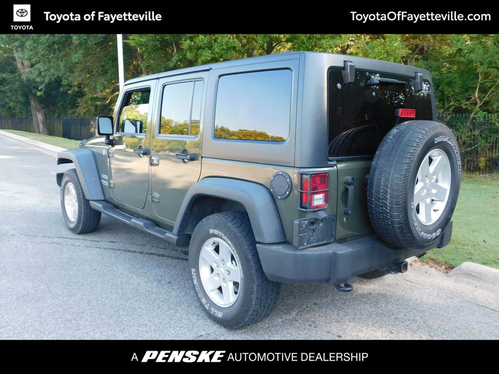 2015 Jeep Wrangler Unlimited Sport photo 3