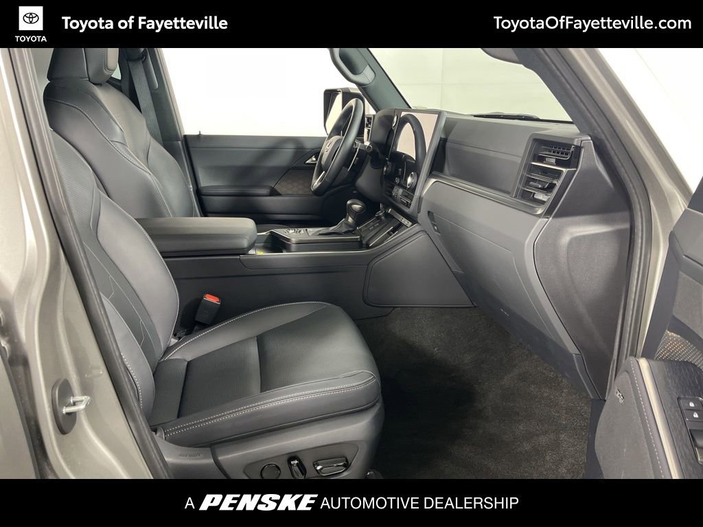 2024 Lexus GX Luxury - Photo 7