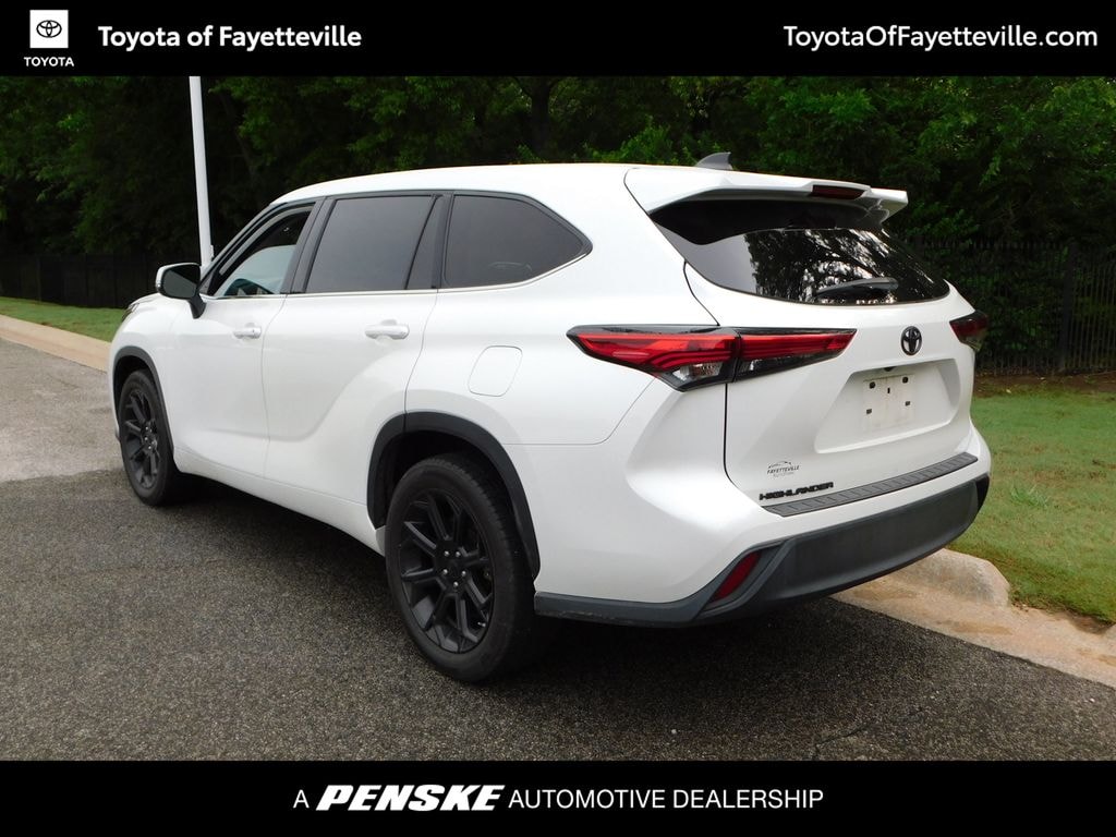Used 2022 Toyota Highlander L SUV