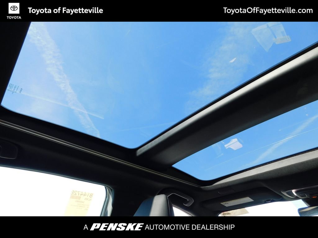 2023 Toyota Crown Limited photo 3