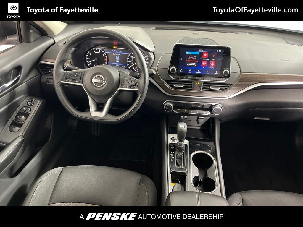 Used 2024 Nissan Altima 2.5 SV Sedan