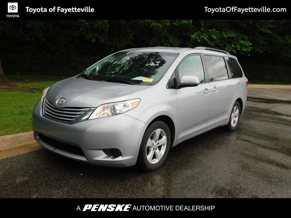Used 2016 Toyota Sienna LE Van