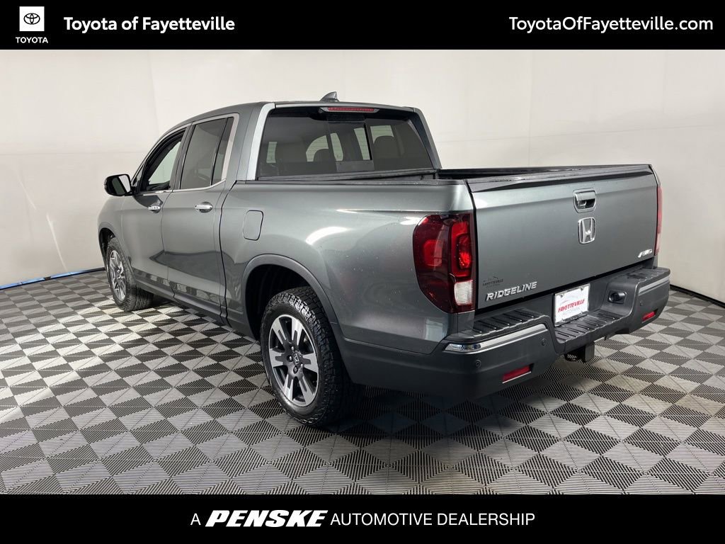 2017 Honda Ridgeline RTL-E photo 3
