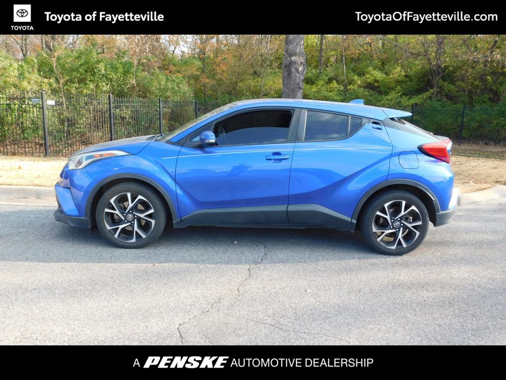2019 Toyota C-HR LE photo 2