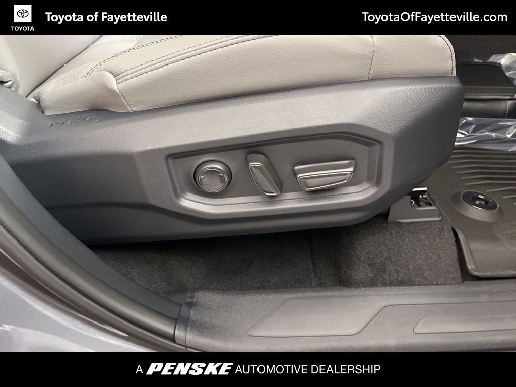 2026 Toyota Tundra Limited - Photo 11