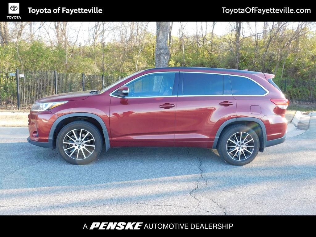 Used 2017 Toyota Highlander XLE SUV