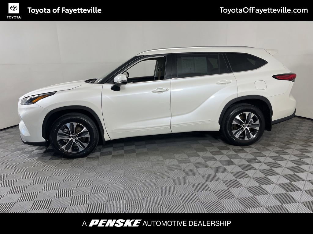 Certified 2021 Toyota Highlander XLE with VIN 5TDGZRBH5MS121508 for sale in Fayetteville, AR