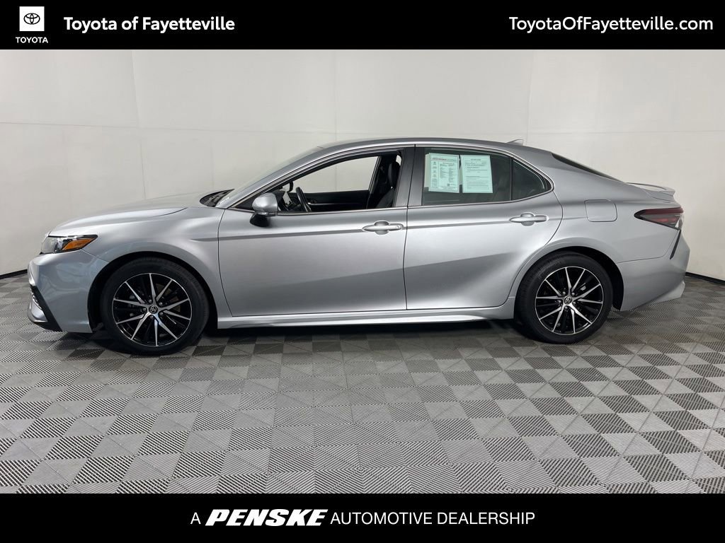 2024 Toyota Camry SE photo 2