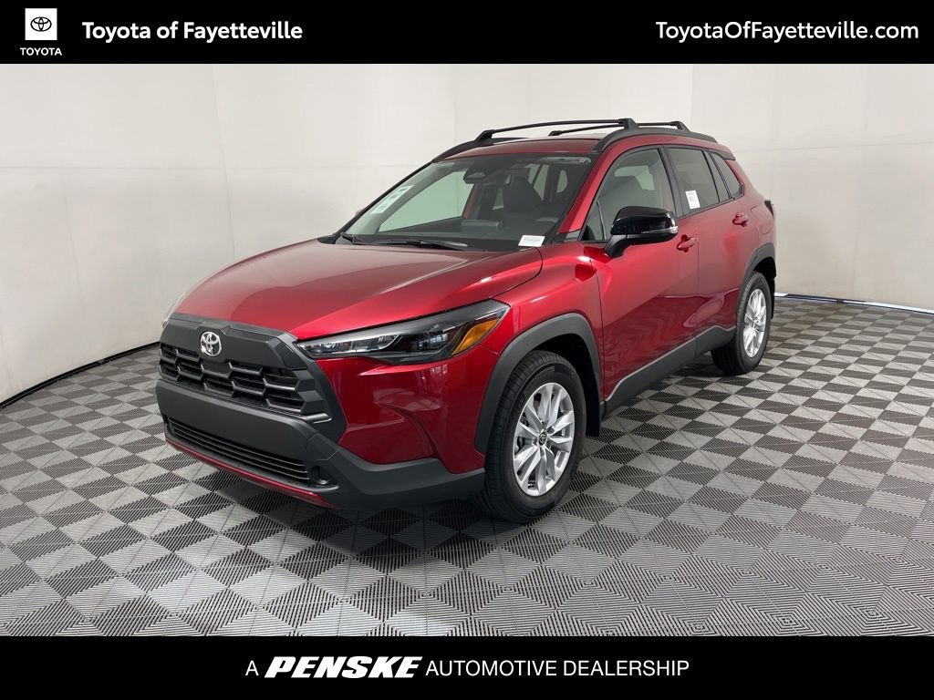 2026 Toyota Corolla Cross LE's photo