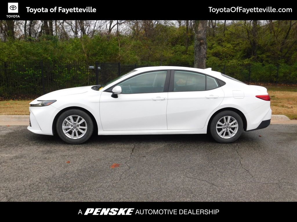 2025 Toyota Camry LE photo 2