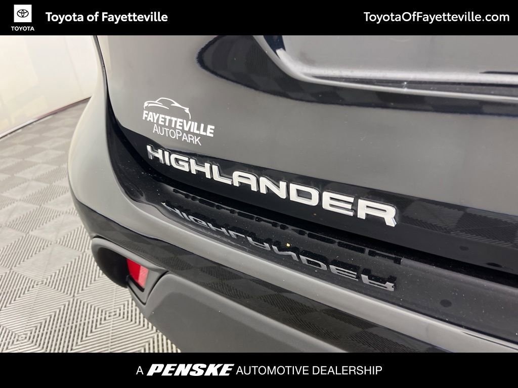 Used 2024 Toyota Highlander LE SUV