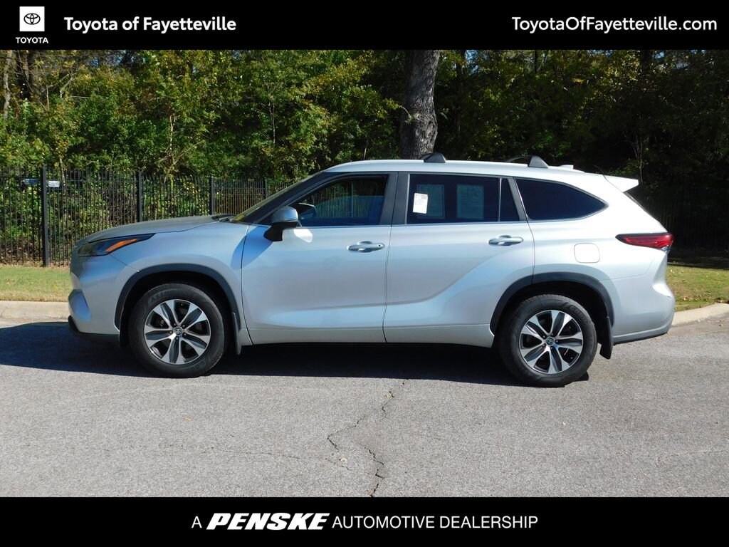 Used 2023 Toyota Highlander XLE SUV