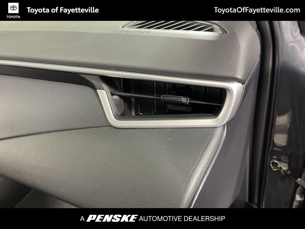 2024 Toyota Corolla LE - Photo 17