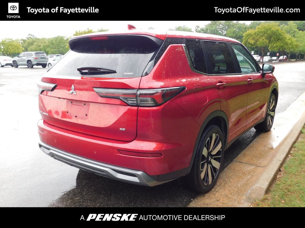 Used 2025 Mitsubishi Outlander SE SUV