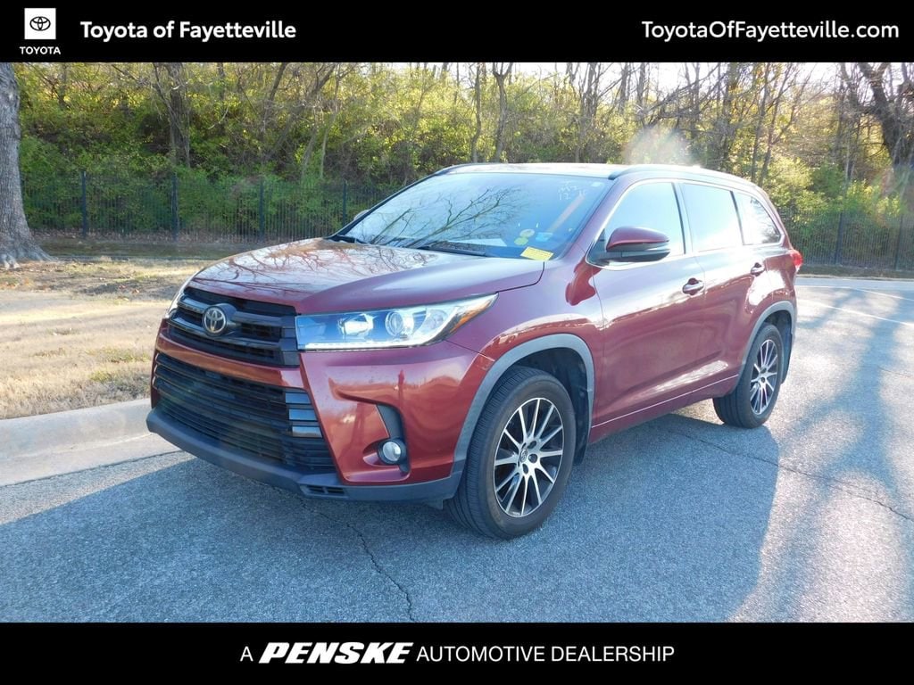 Used 2017 Toyota Highlander XLE SUV