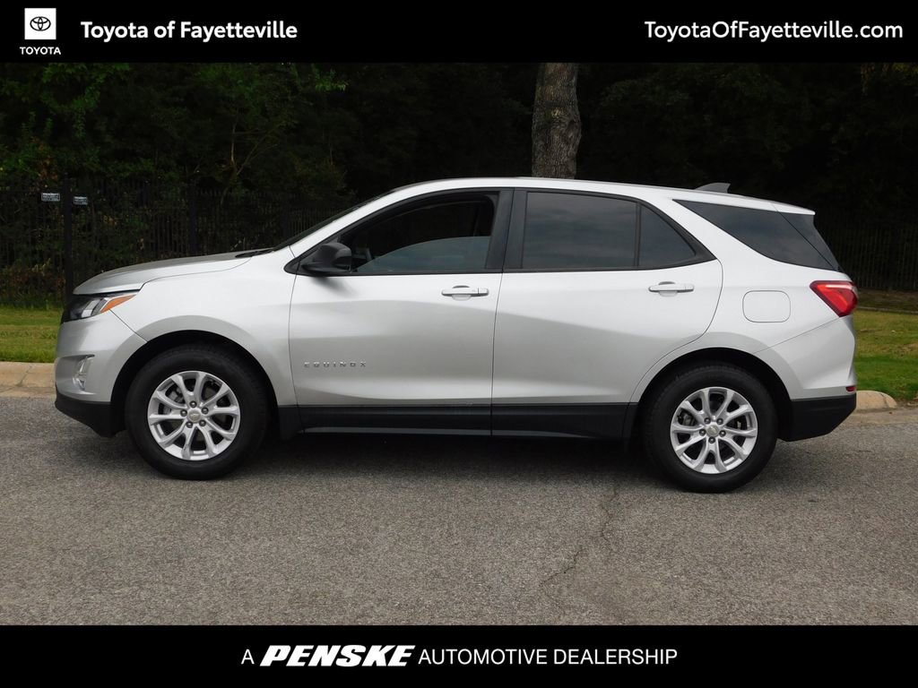 2020 Chevrolet Equinox LS photo 2