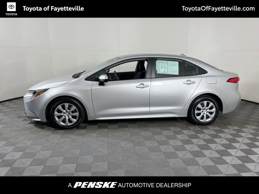 Used 2024 Toyota Corolla LE with VIN 5YFB4MDE5RP102116 for sale in Northfield, Minnesota