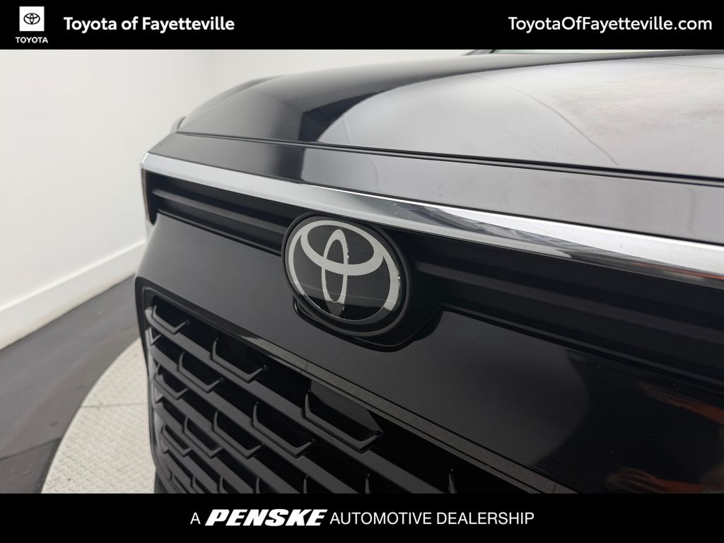 2025 Toyota Grand Highlander LE - Photo 9
