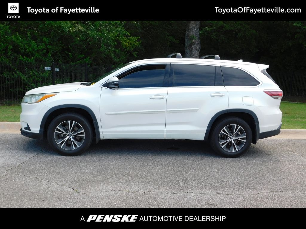 Used 2016 Toyota Highlander XLE V6 SUV