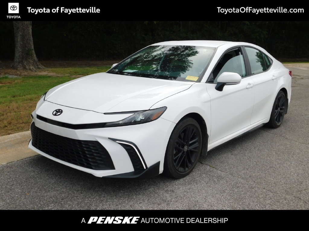 Used 2025 Toyota Camry SE Sedan