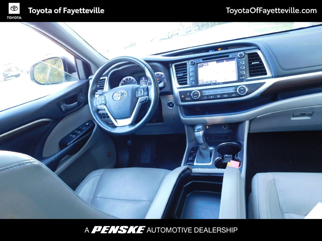 Used 2016 Toyota Highlander Limited Platinum V6 SUV