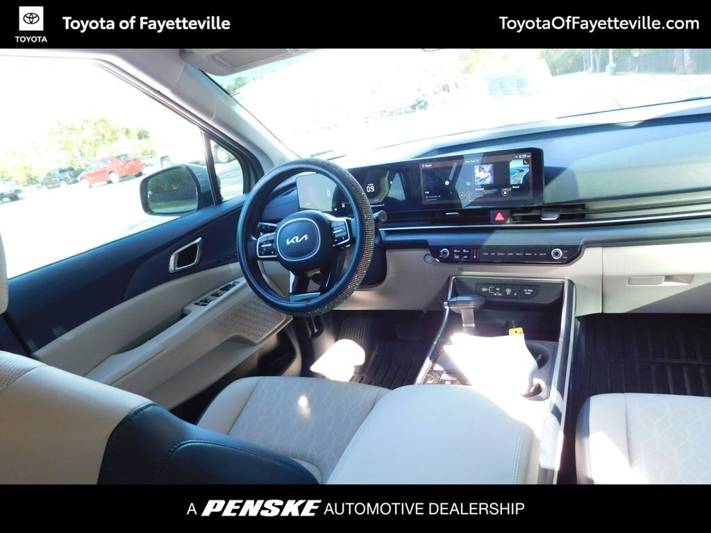 Used 2025 Kia Carnival EX Van Passenger Van