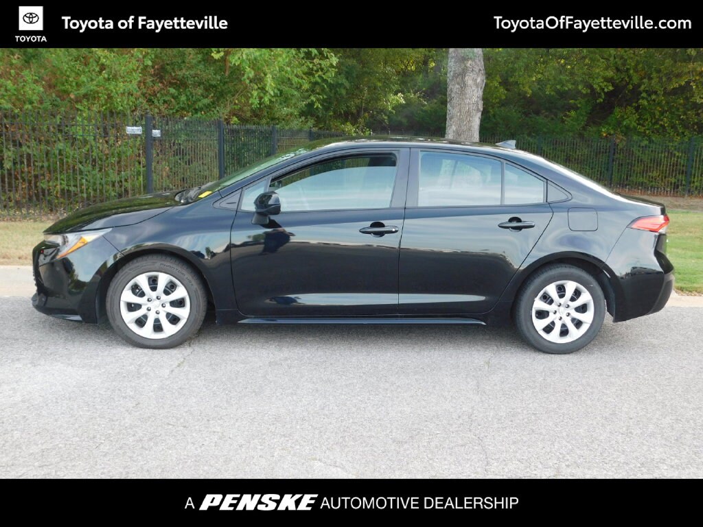 Used 2025 Toyota Corolla LE Sedan