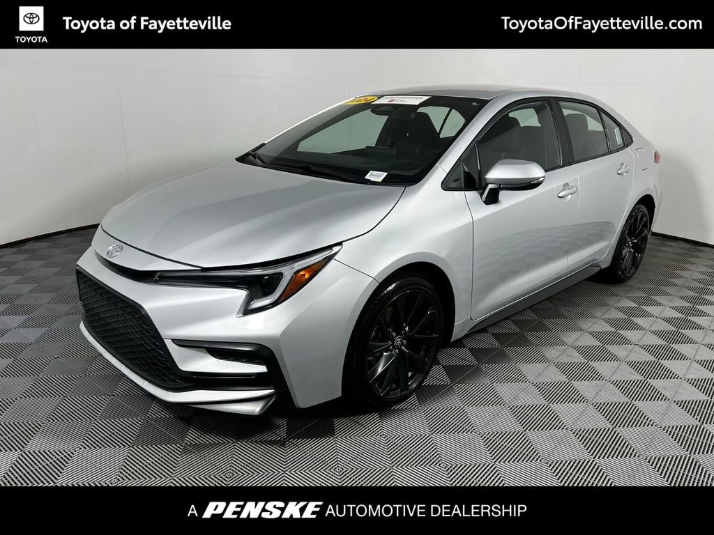 Used 2024 Toyota Corolla SE Sedan