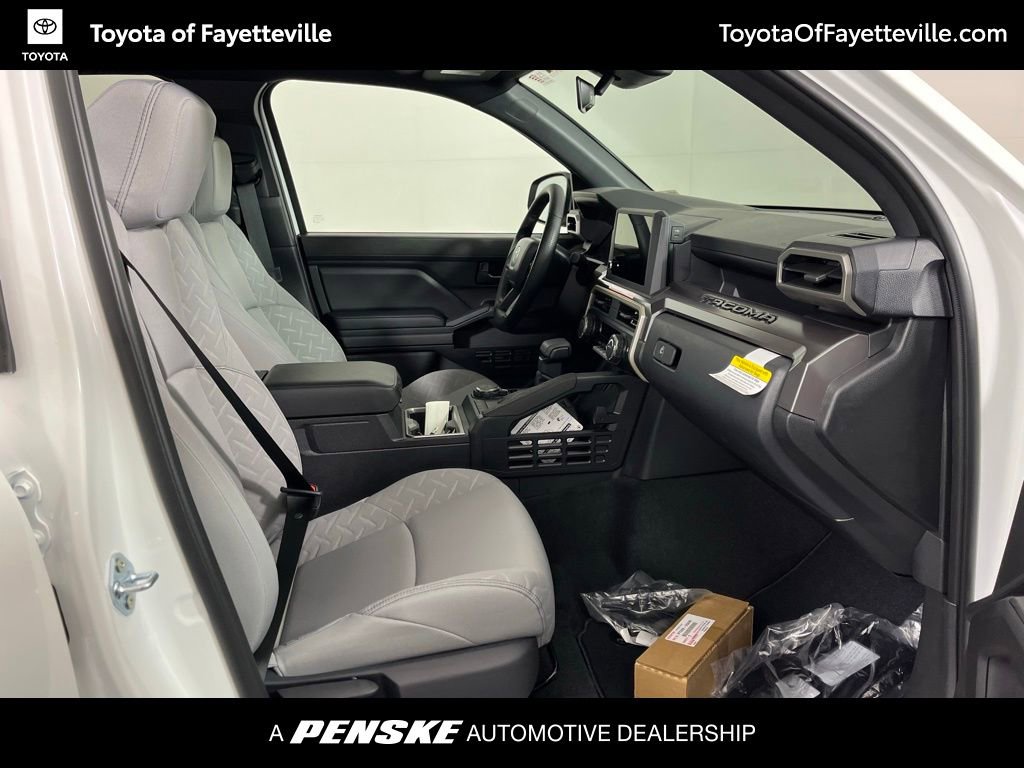 2026 Toyota Tacoma SR5 - Photo 9