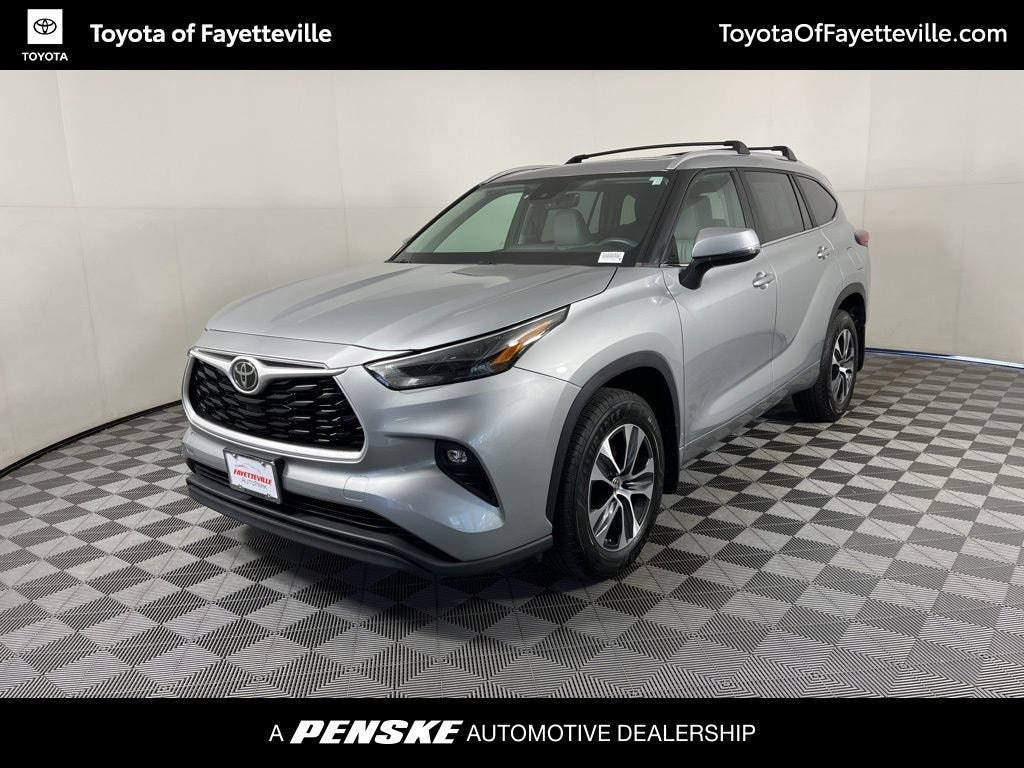 Used 2023 Toyota Highlander XLE SUV