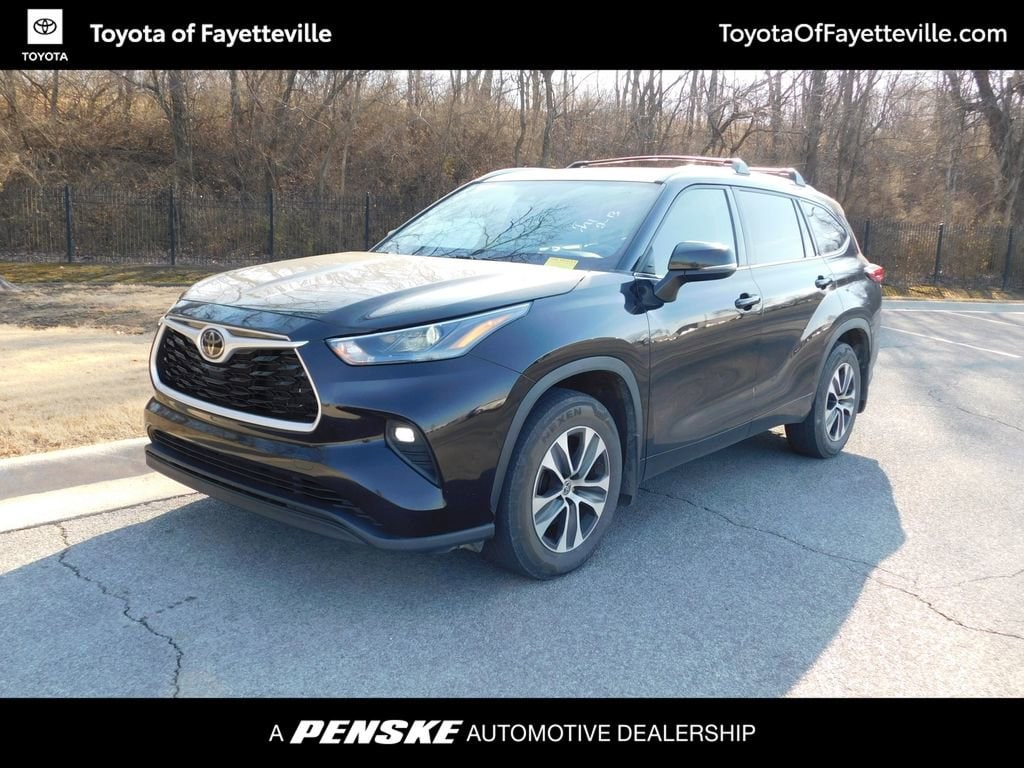 Used 2022 Toyota Highlander XLE SUV