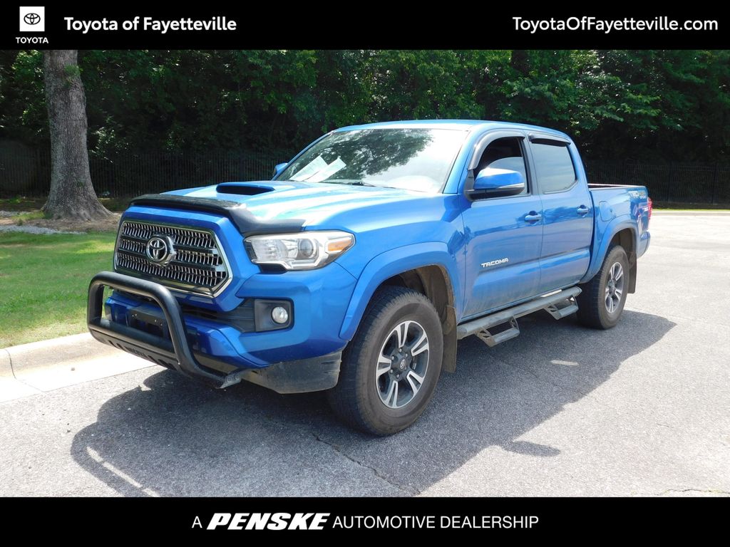 2017 Toyota Tacoma TRD Sport Double Cab 4x4 V6 Auto SB's photo