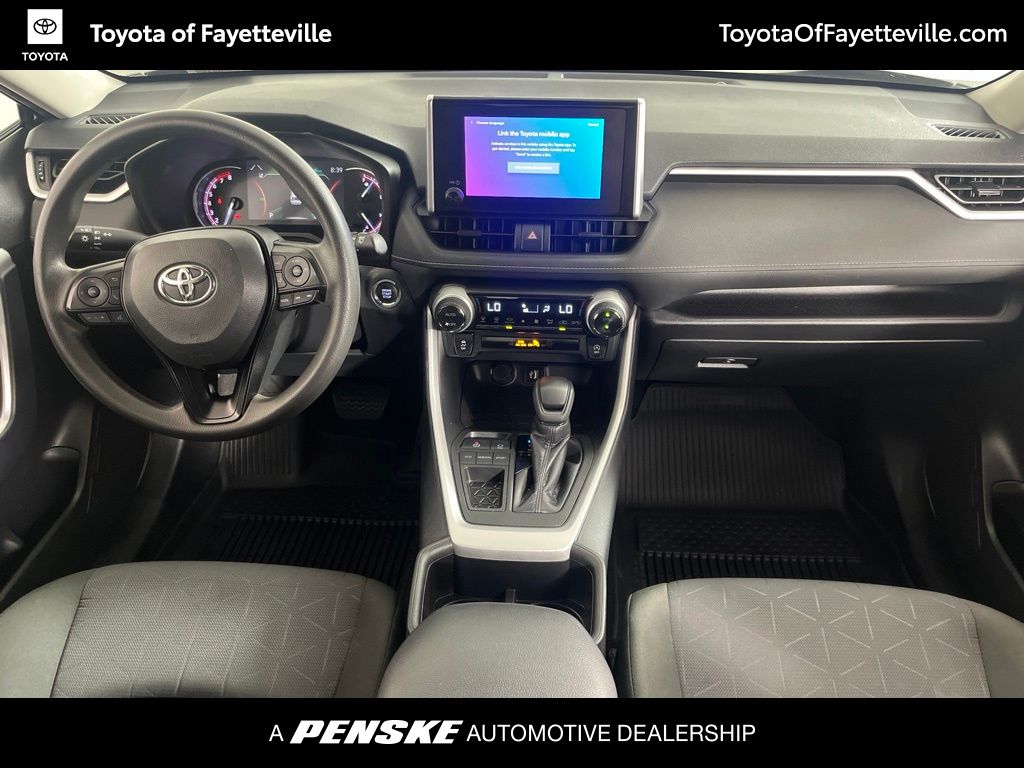 2024 Toyota RAV4 XLE - Photo 14